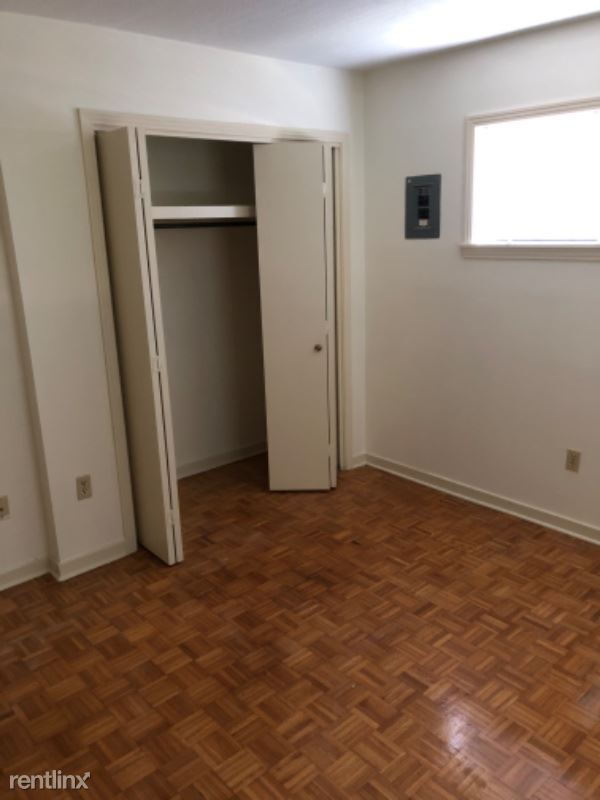 Building Photo - 3 br, 1 bath House - 6557 Lyndon B Johnson Dr