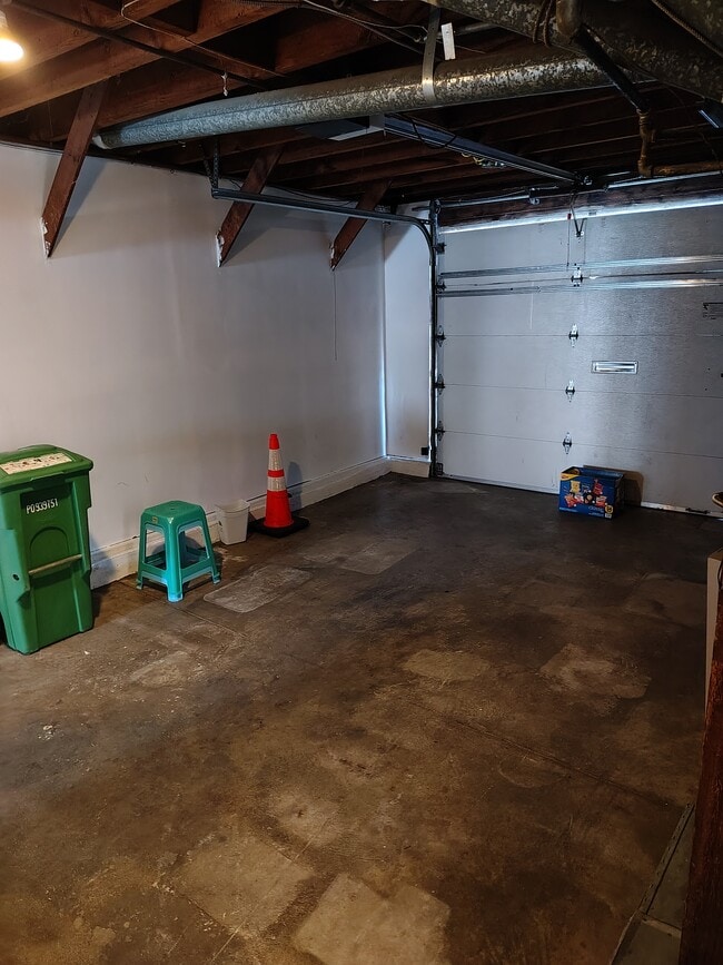 Building Photo - 3624 San Bruno Ave