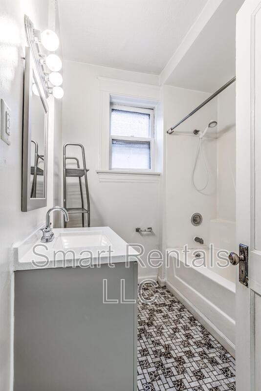 Foto del edificio - 1722 Waverly Pl