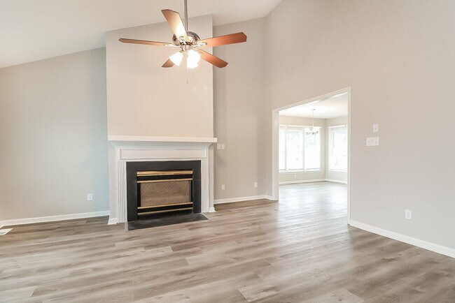 Foto del edificio - 4 Olde Charles Towne Ct