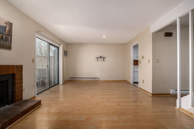 Foto del edificio - Friendly Neighborhood. Centrally located, ...