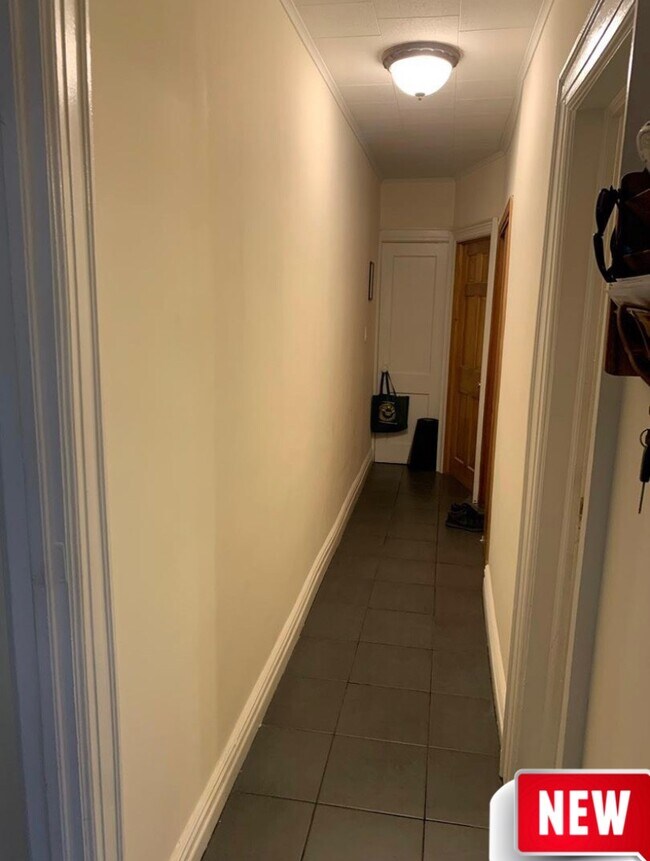 Foto del edificio - 54-41 69th Ln