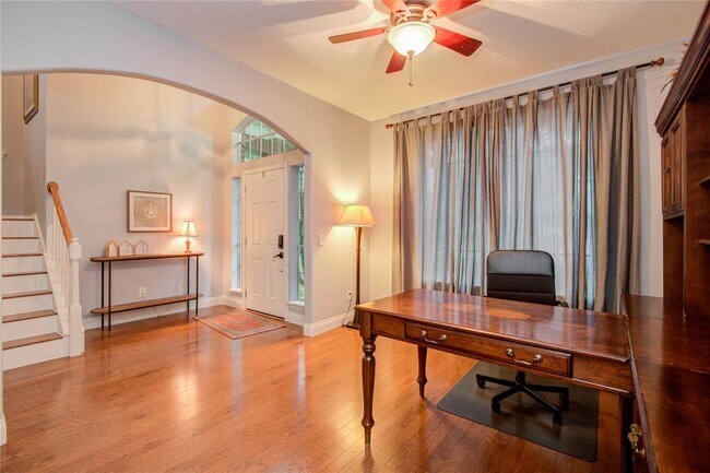 Building Photo - 20723 Nettlebrook Ln