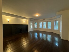 Building Photo - 8046 Ellis Ave