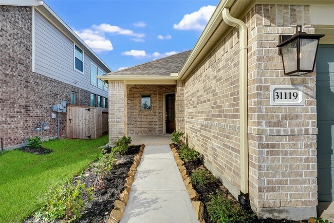 Foto del edificio - 31119 Myers Hvn Ln