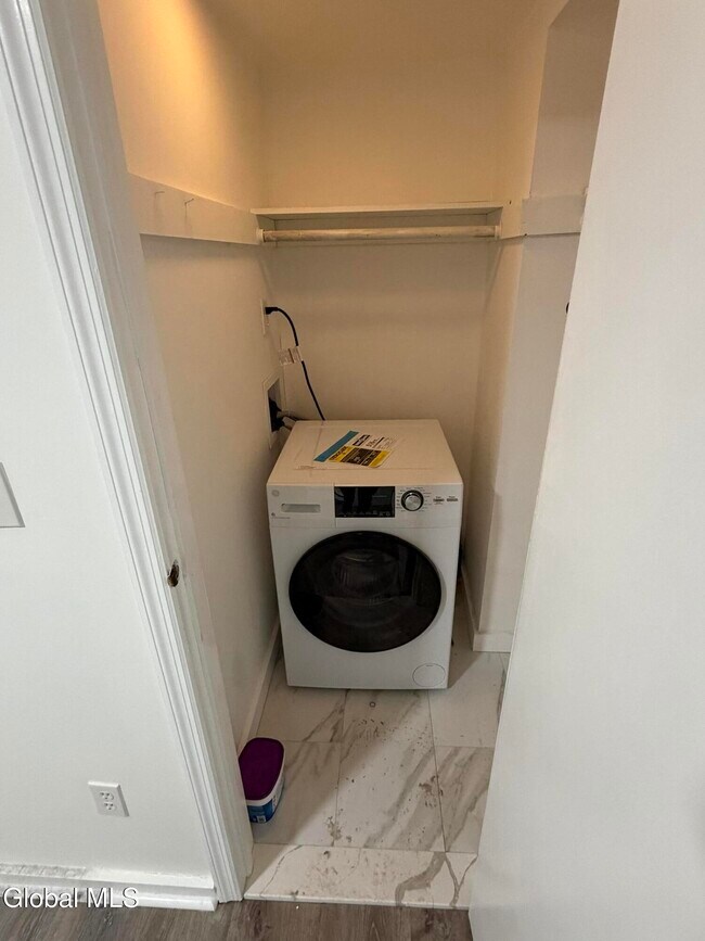 Foto del edificio - 58 S Swan St