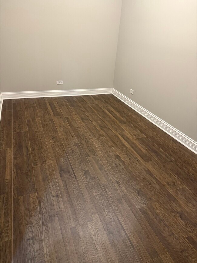 Foto del edificio - 8509 S Brandon Ave