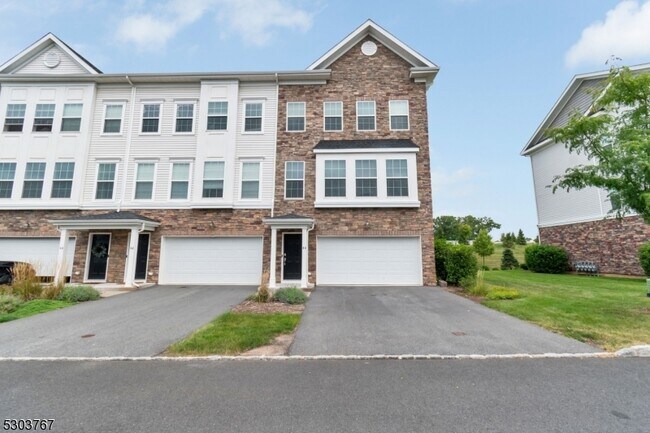 Building Photo - 44 Colgate Dr