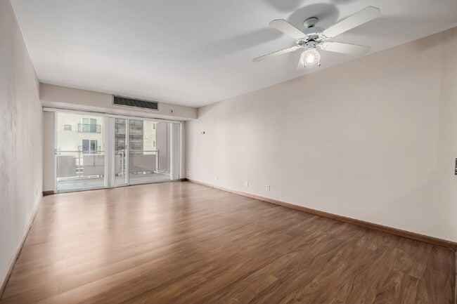 Photo - Wonderful One bed / One bath for rent in a... Apartment