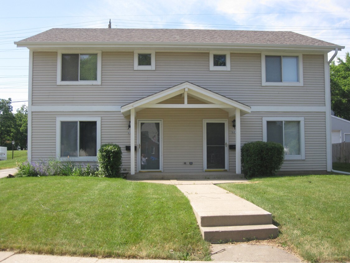 Building Photo - 655 E Norwich St