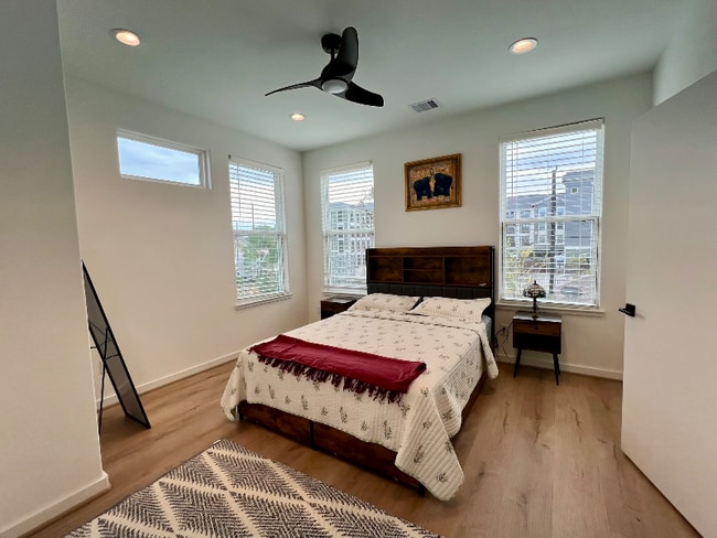 Building Photo - 203 Danna Ln