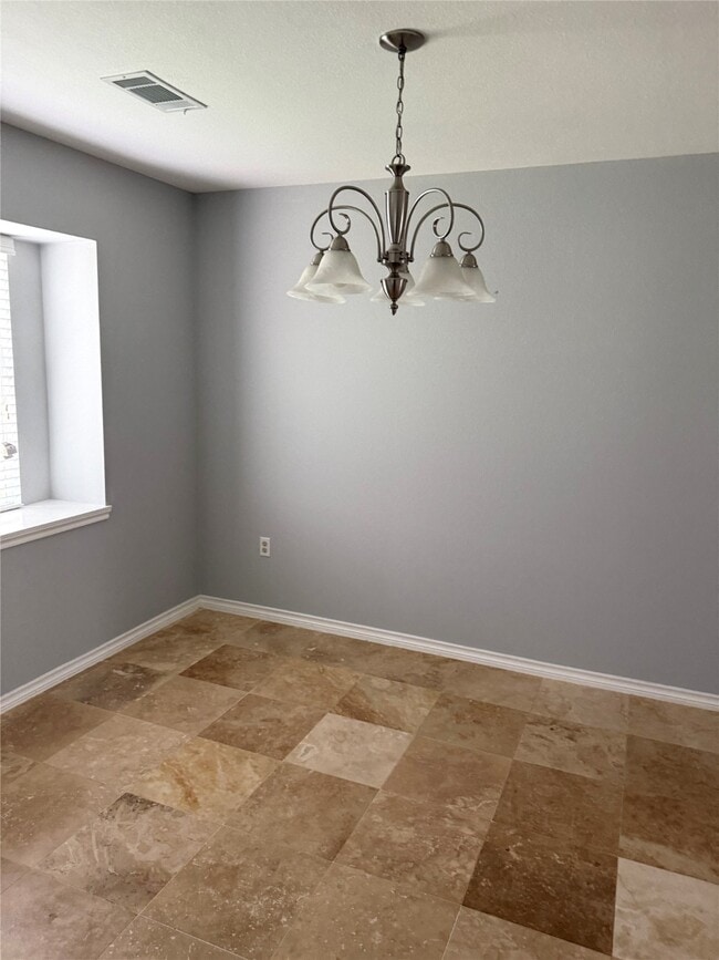 Building Photo - 9634 Rockhurst Dr