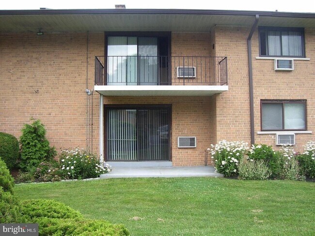 Foto del edificio - 1016 W Baltimore Pike