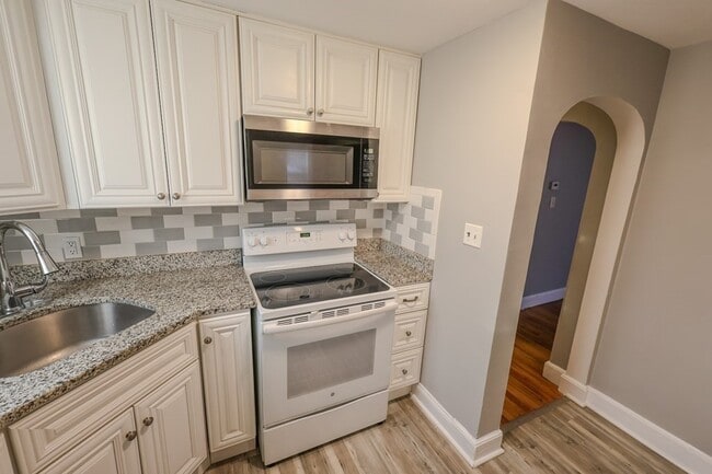 Building Photo - 11 Cragmere Terrace