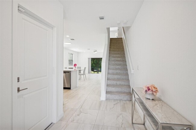 Foto del edificio - 180 SE 5th Ct