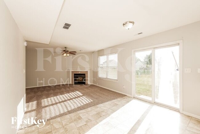 Building Photo - 602 Sweet Creek Dr