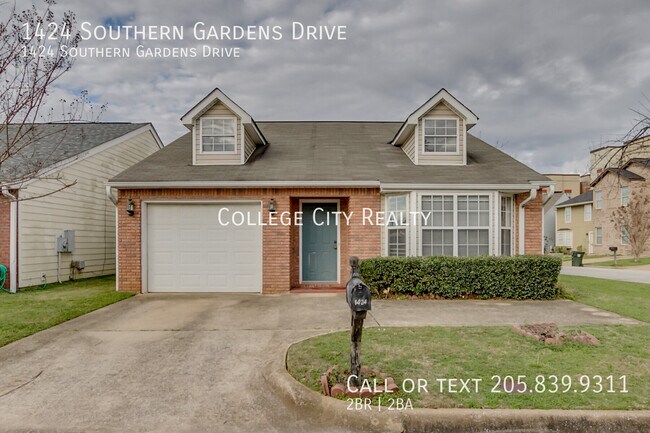 Building Photo - 1424 Southern Gardens Dr