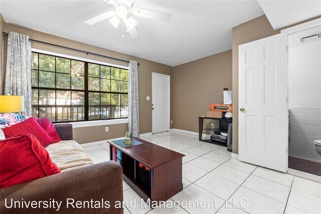 Foto del edificio - 2 br, 1.5 bath House - 430 NW 15TH ST