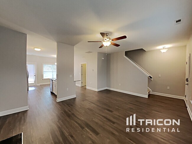 Building Photo - 508 Lakemont Dr