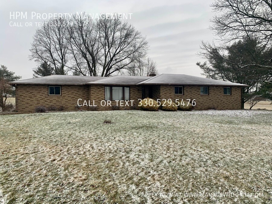Primary Photo - Beautiful Brick Ranch Home in North Lawren...