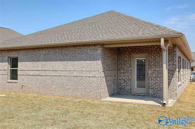 Foto del edificio - 15626 Ironcrest Drive NW