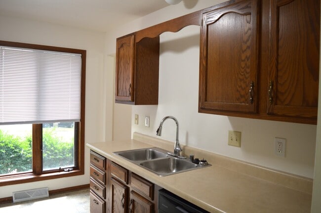 Building Photo - 6938 Chester Dr