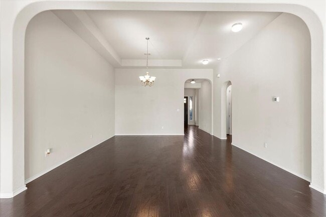 Building Photo - 532 Stone River Dr