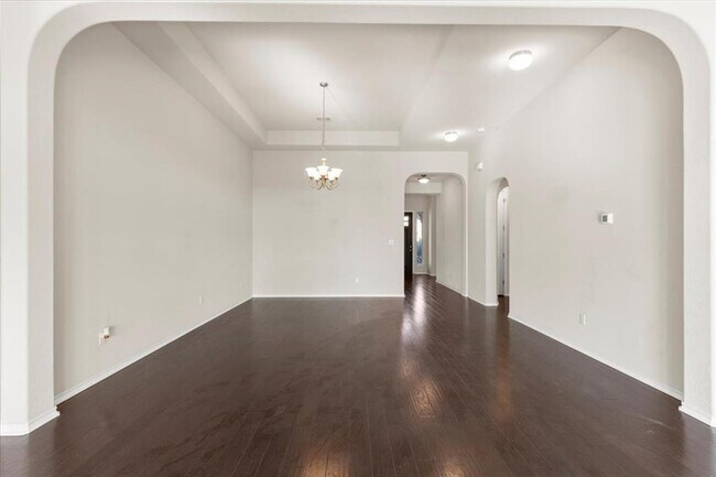 Foto del edificio - 532 Stone River Dr