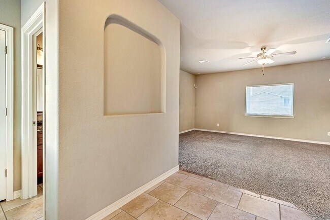 Building Photo - 3873 Loma Brisa Dr