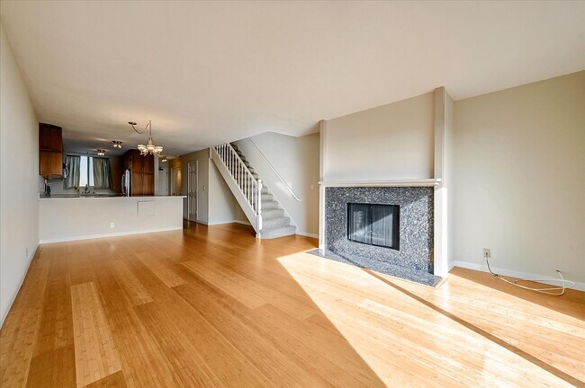 Foto del edificio - 145 Gardenside Dr