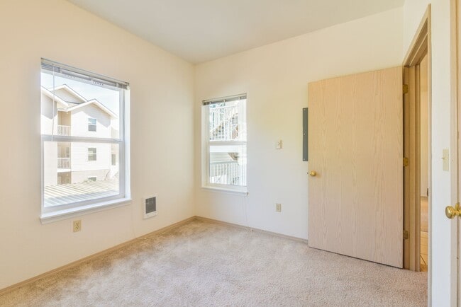 Interior Photo - Country Club Apartments