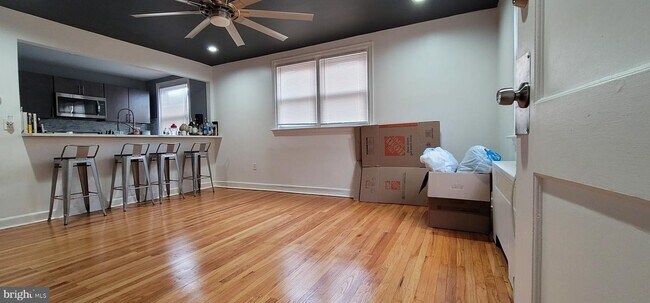 Building Photo - 8247 Fayette St