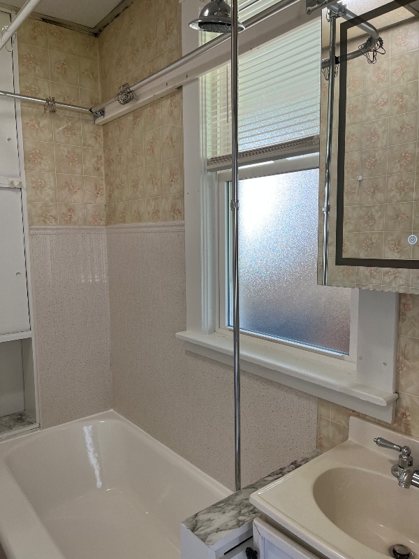 Foto del edificio - 992 Linton St