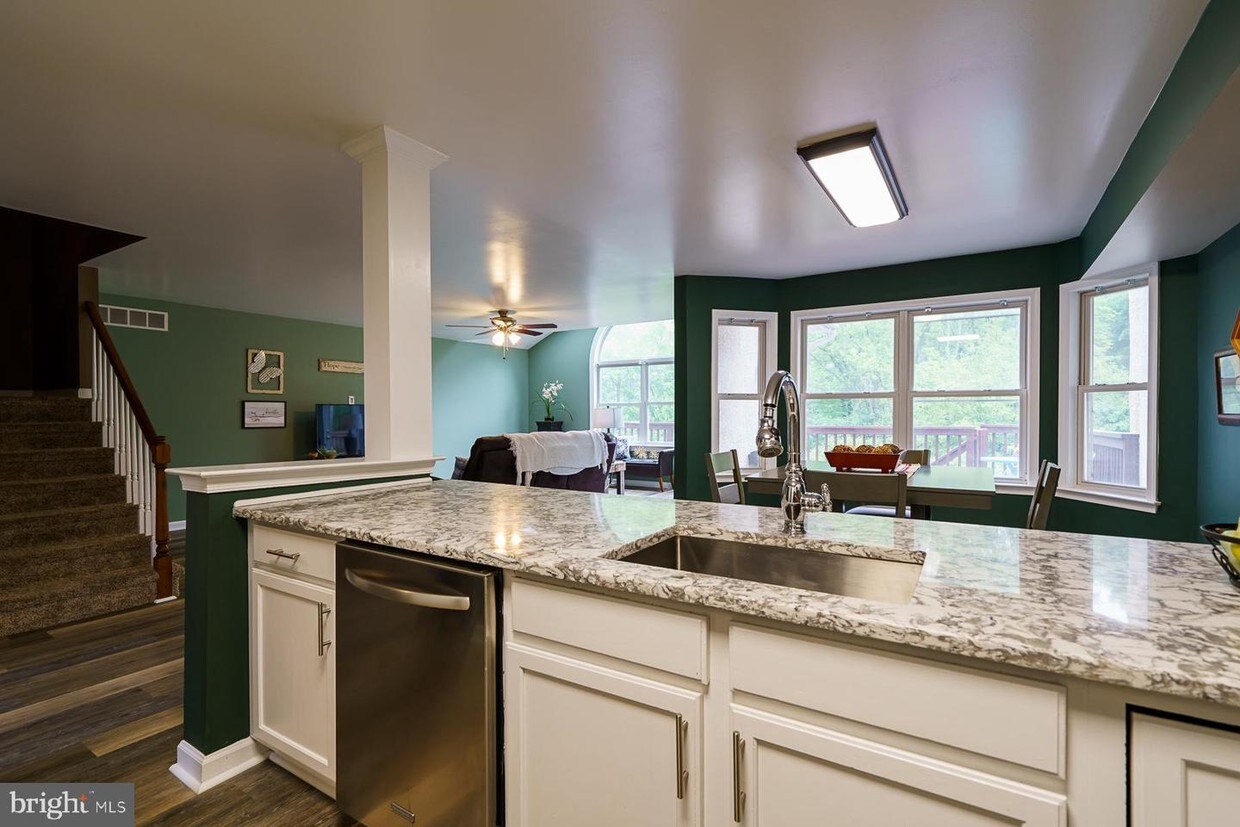 Foto principal - 204 Chatham Ct
