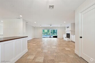 Building Photo - 508 Devils Ln