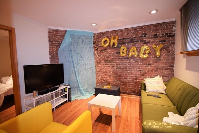 Photo - 1689 Beacon St Apartment