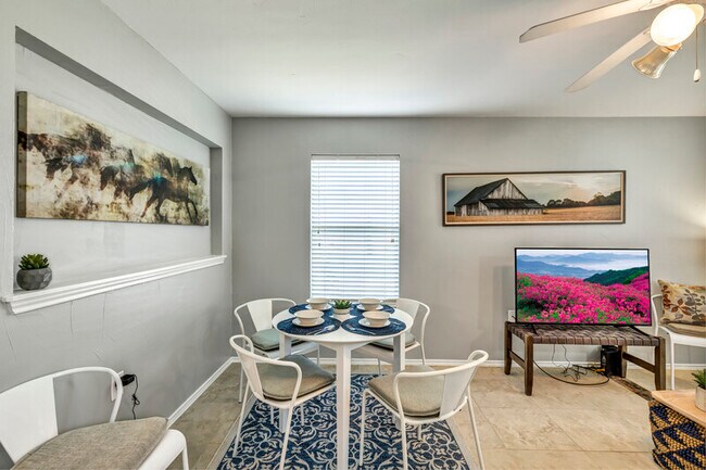 Building Photo - 18113 Little Sky Drive