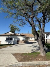 Building Photo - 9762 Stanwin Ave