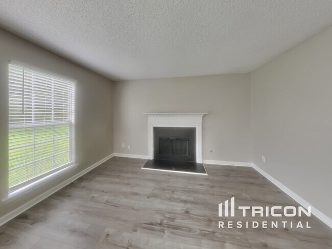 Foto del edificio - 5753 Village Loop