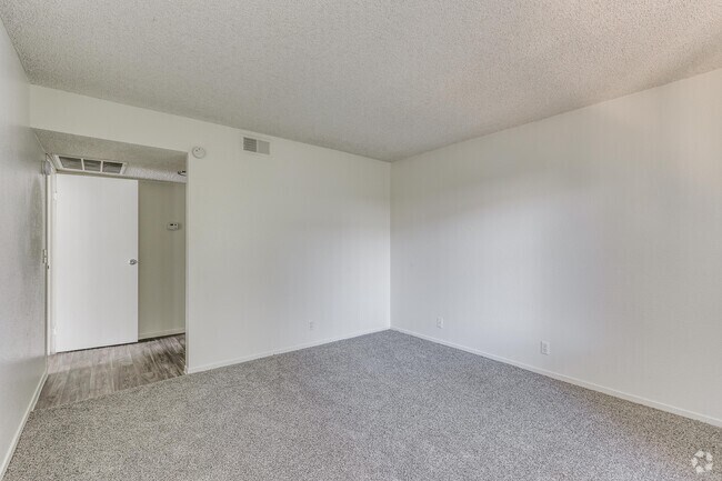 1 BR, 1 BA (Classic) - 734 SF - VDS-Villa Del Sol