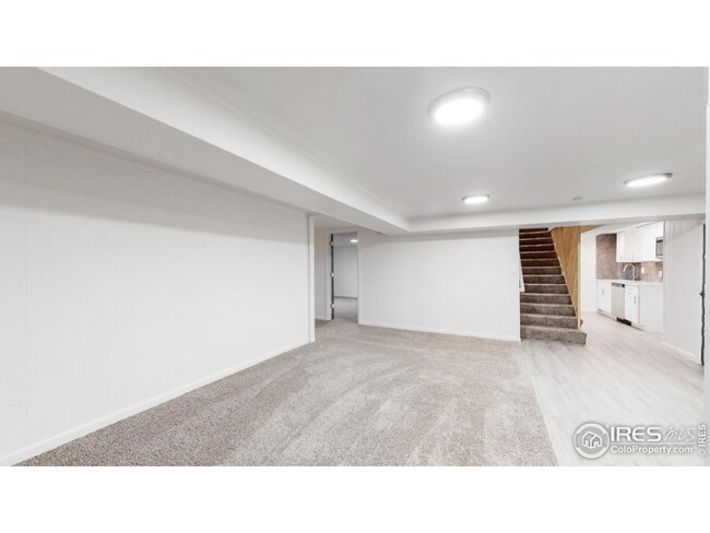Building Photo - 1033 Ponderosa Dr