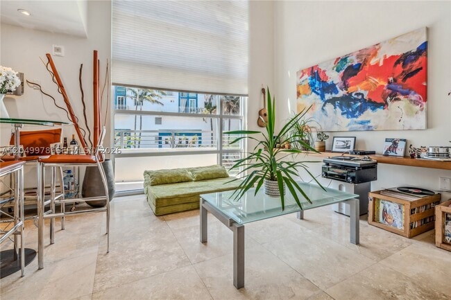 Building Photo - 7700 Collins Ave
