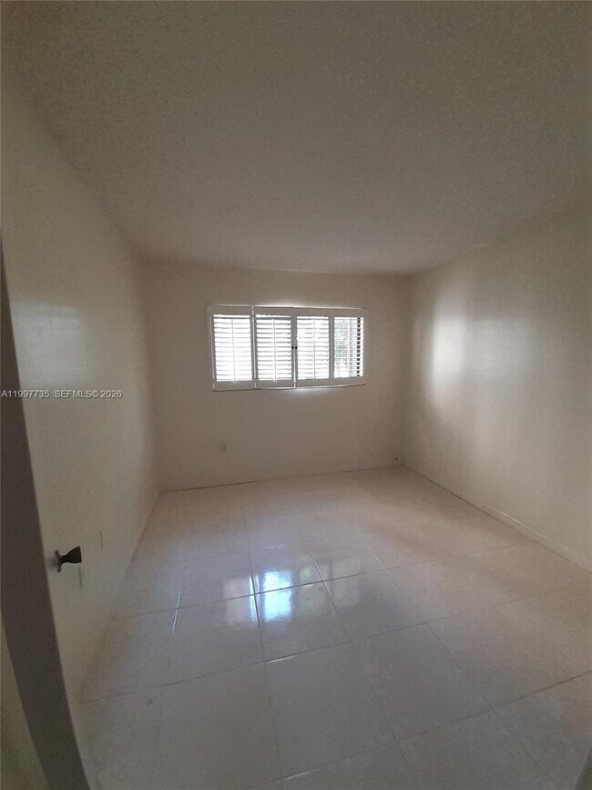 Foto del edificio - 8415 SW 107th Ave