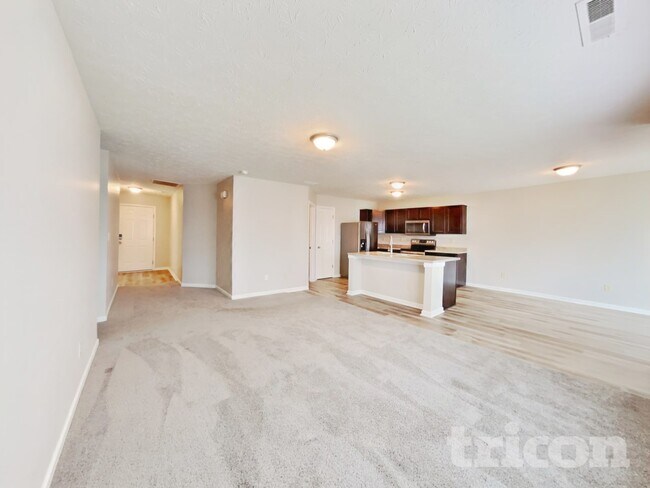 Foto del edificio - 1806 12 Oaks Dr