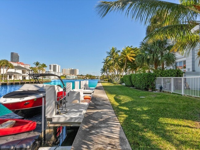 Foto del edificio - 3753 NE 214th St