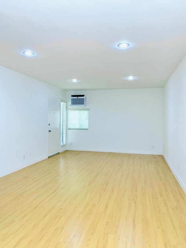 Foto del edificio - 3911 Wade St