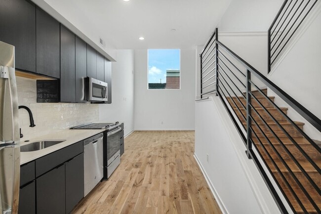 Photo - 1246 N Front St Apartment