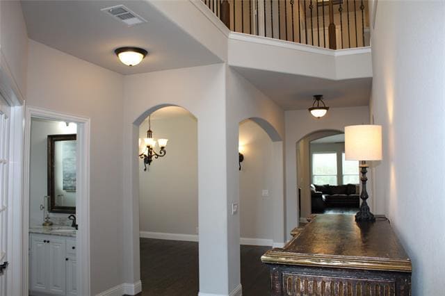 Building Photo - 1402 Welch Dr