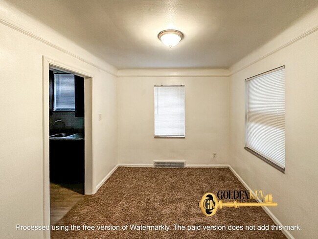 Building Photo - Newly updated # bedroom Home! Easy access ...