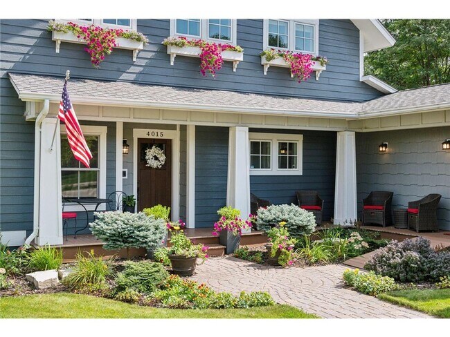 Building Photo - 4015 Wood End Dr